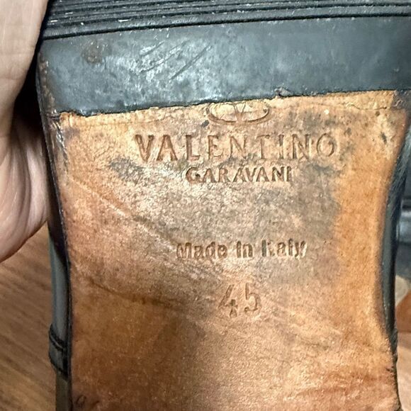 Valentino Garavani Black Polished Calfskin Leather Mens Chelsea Boot. IT 45 main image 4